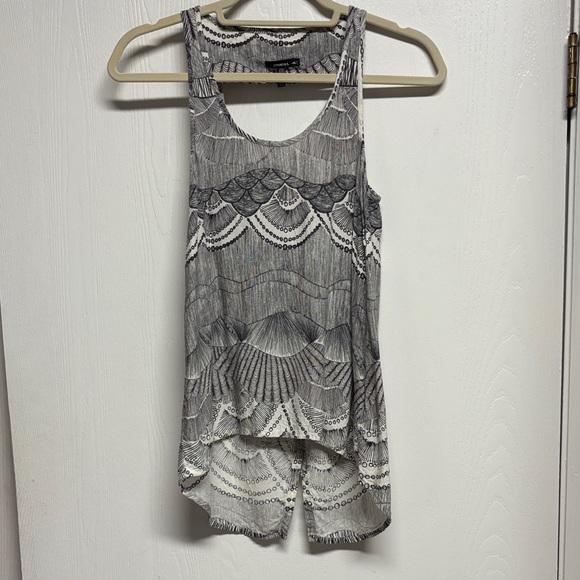 O'Neill Black and Cream Patterned Tank Top - Picture 2 of 14